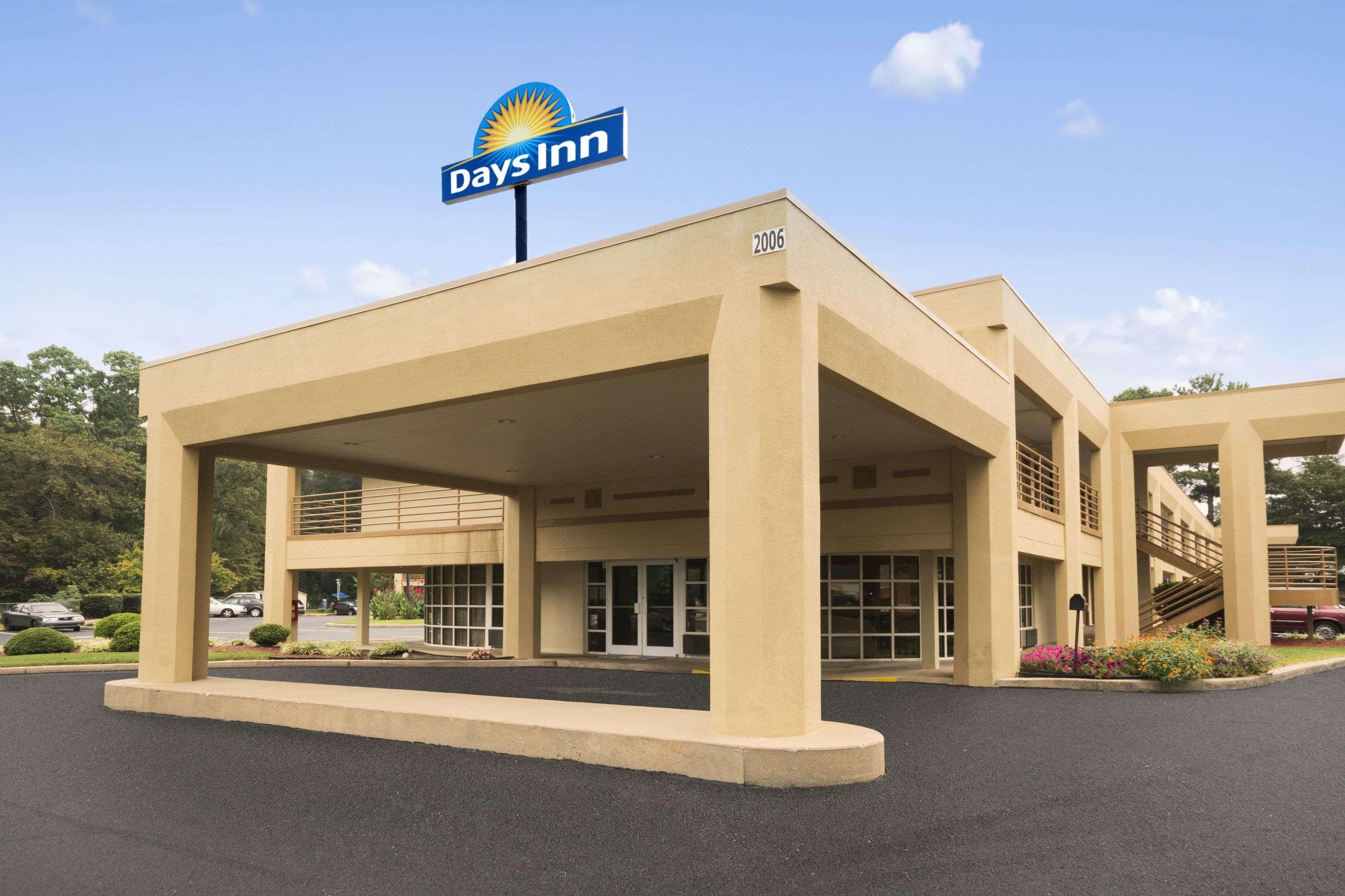 Days Inn By Wyndham Atlanta Stone Mountain Exterior foto